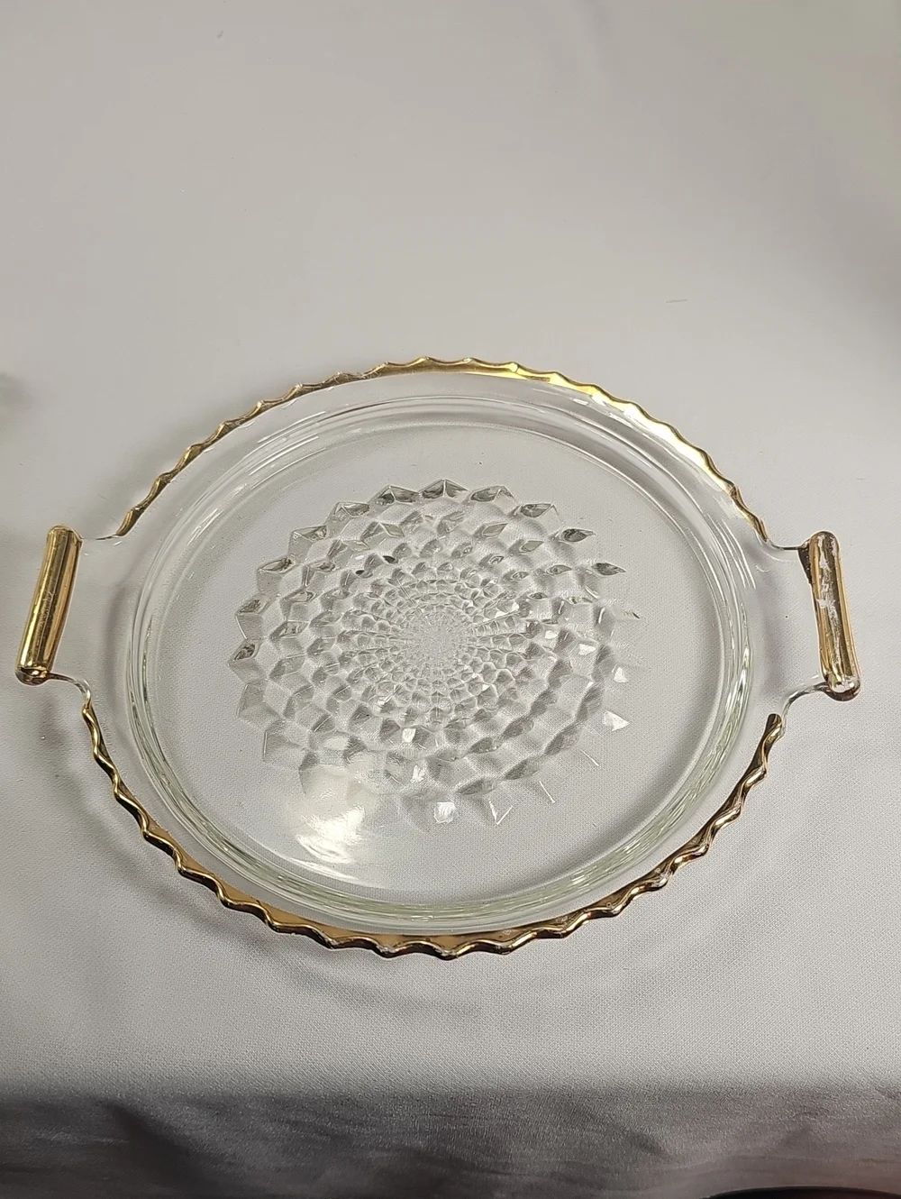Jeannette Glass elegant vintage